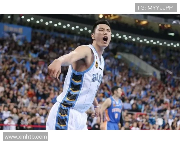 翟晓川：从篮球新星到职业生涯巅峰的奋斗历程与成长故事